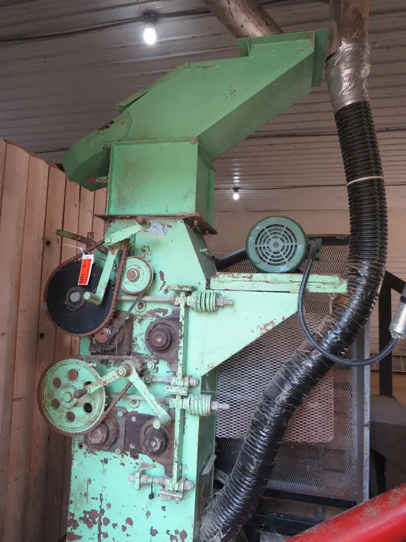Roskamp Roller Mill