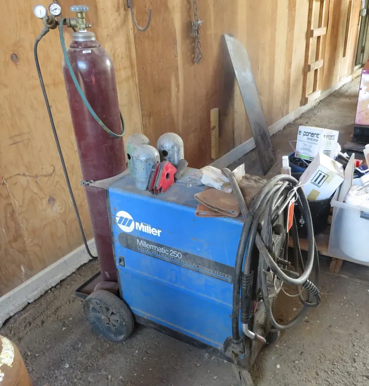 Millermatic 250 Wirefeed Welder with Tank and Gauges