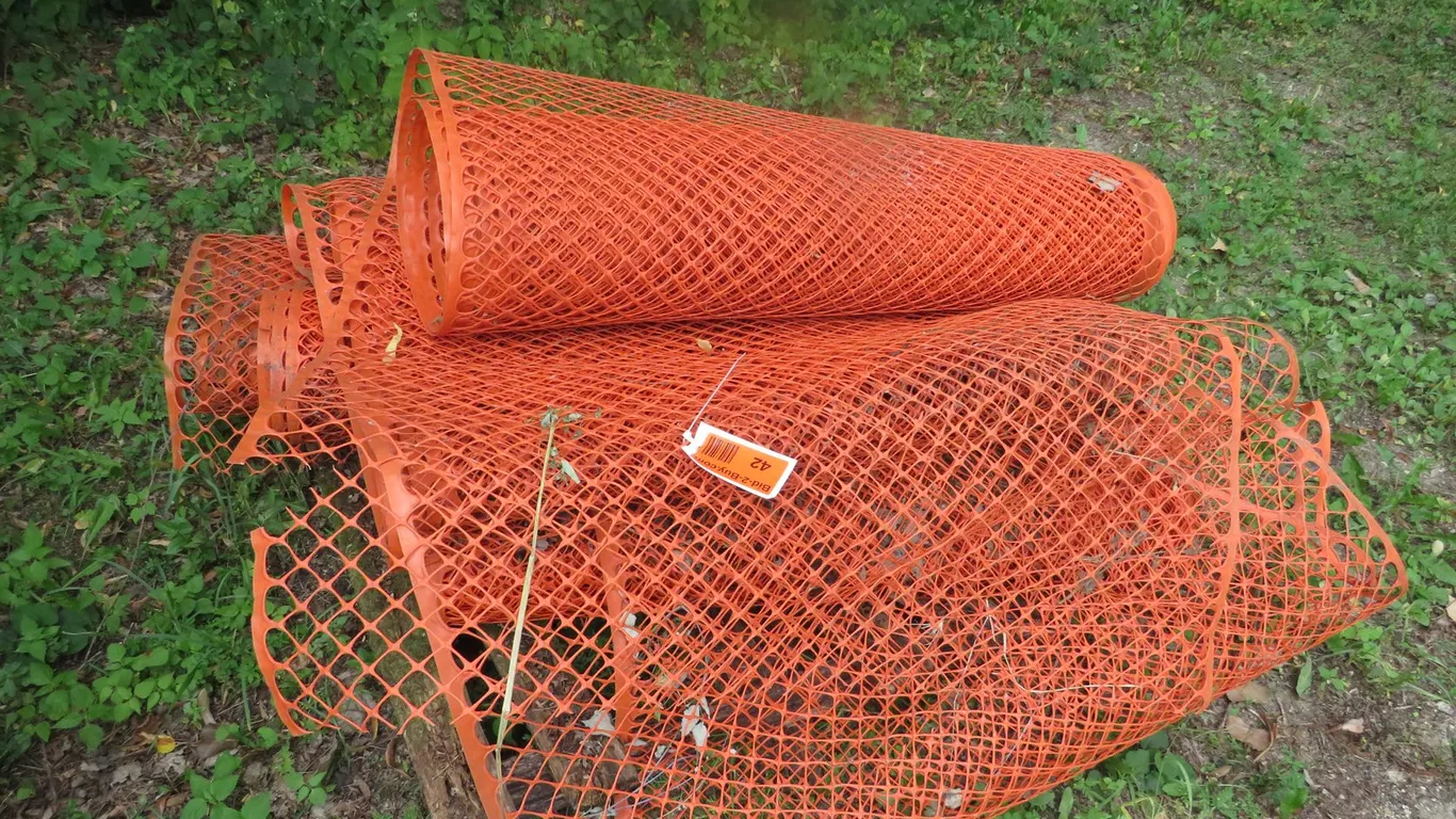 (5) Rolls of Plastic Snow Fence