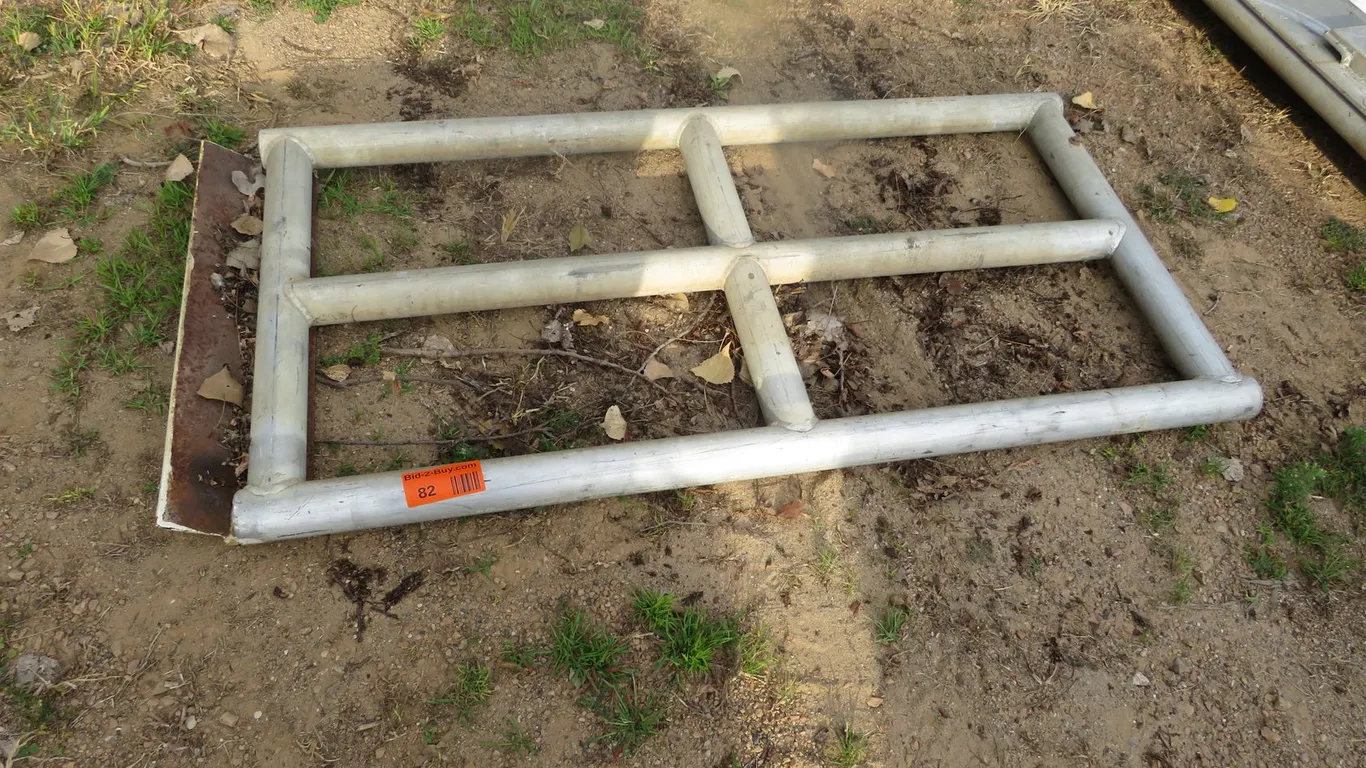 5' Aluminum Gate
