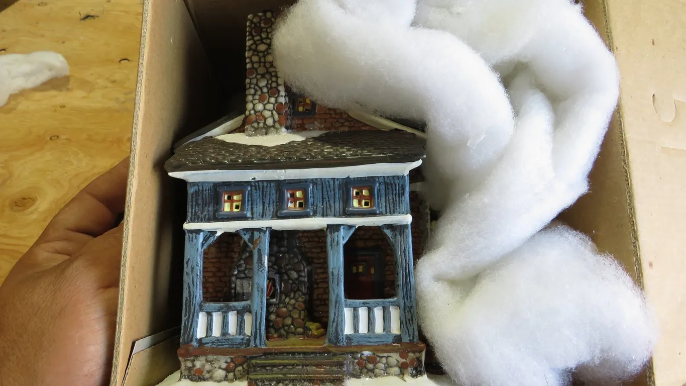 Tote of Christmas Houses