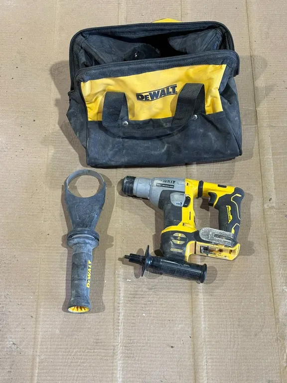 DeWalt 5/8" Cordless Hammer Drill