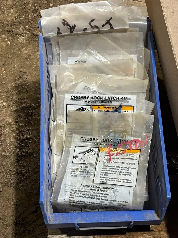 (14) Hook Latch Hardware
