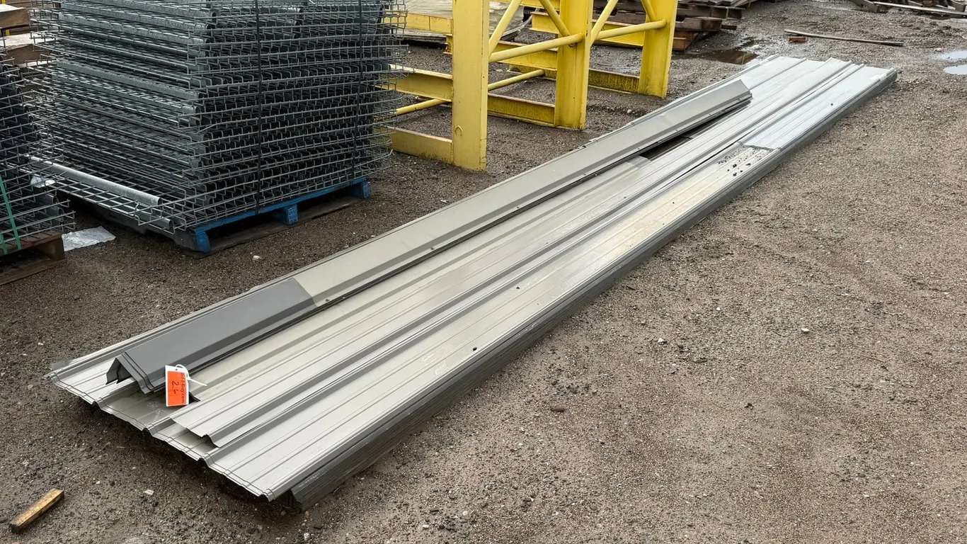 Bundle of Roofing Tin and Cap