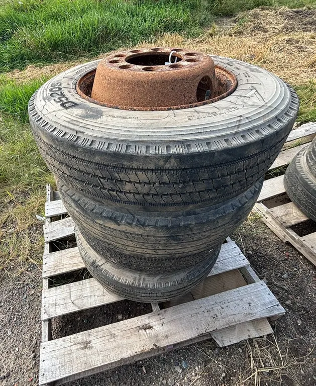 (4) Tires with Rims
