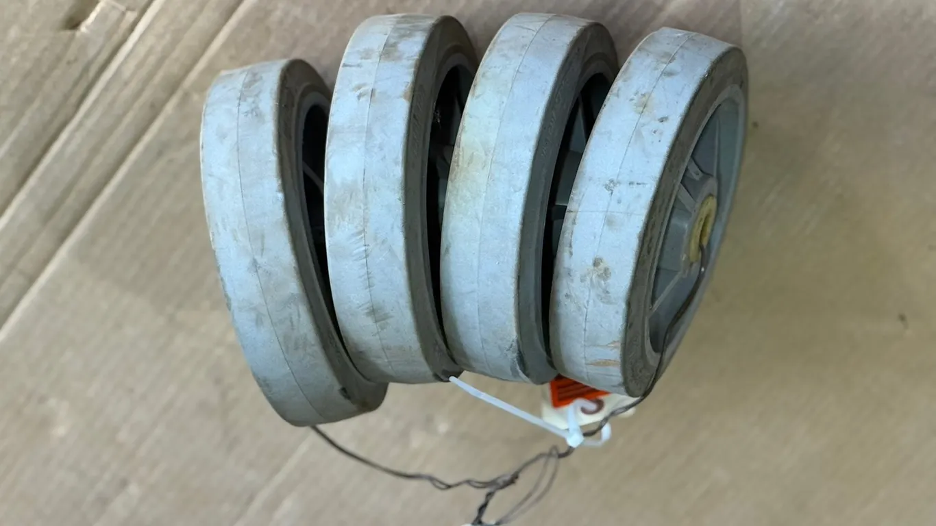 (4) 8" Solid Rubber Tires