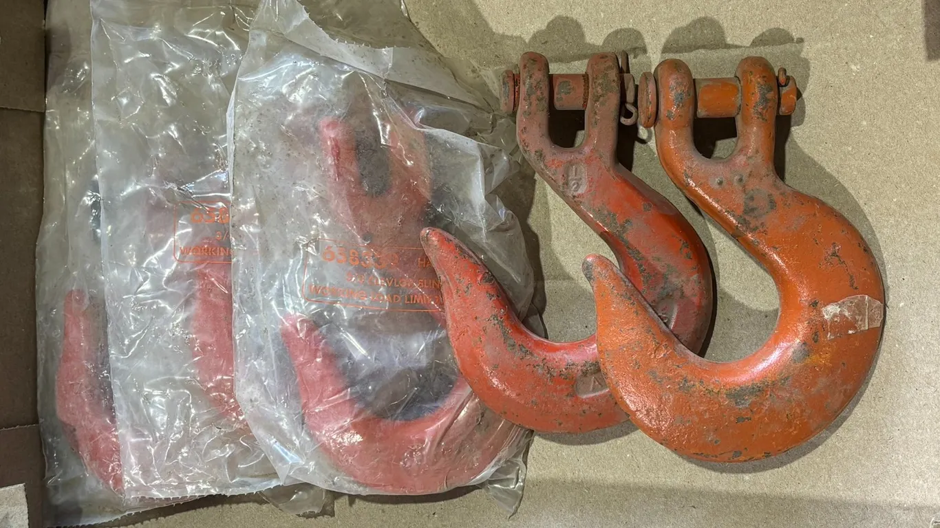 (5) Hooks