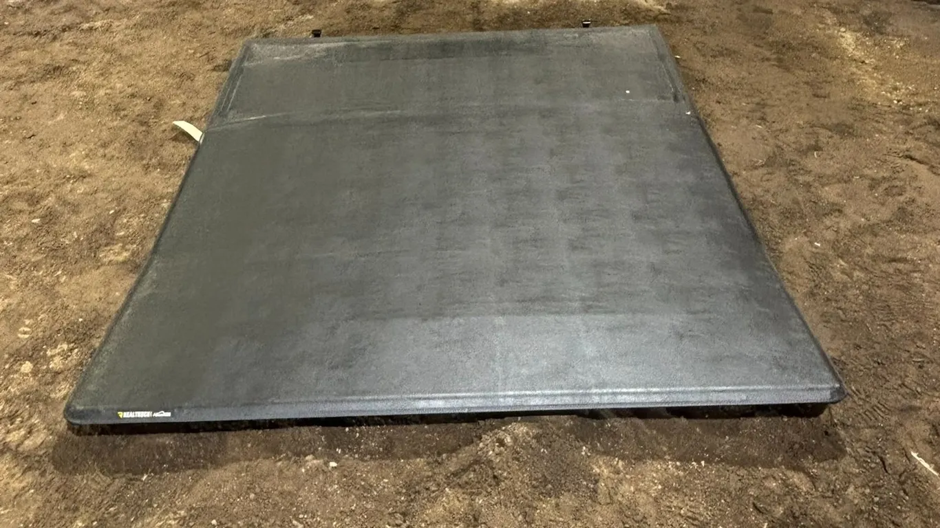 RealTruck Advantage Tunnel Cover
