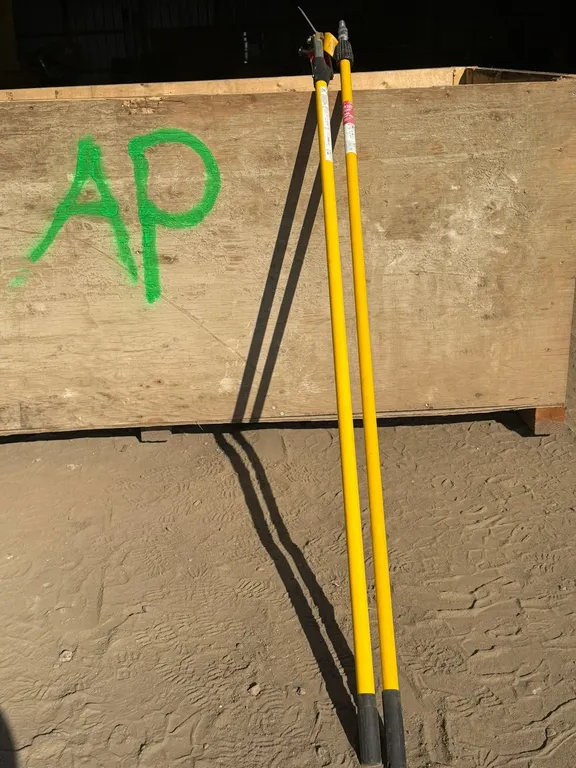 (2) Extension Poles