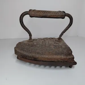 Vintage Sad Iron With Trivet