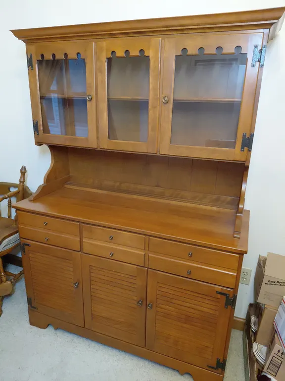 Vintage Ethan Allen Baumritter Cabinet And Hutch