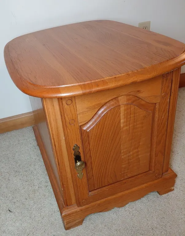 Oak End Table