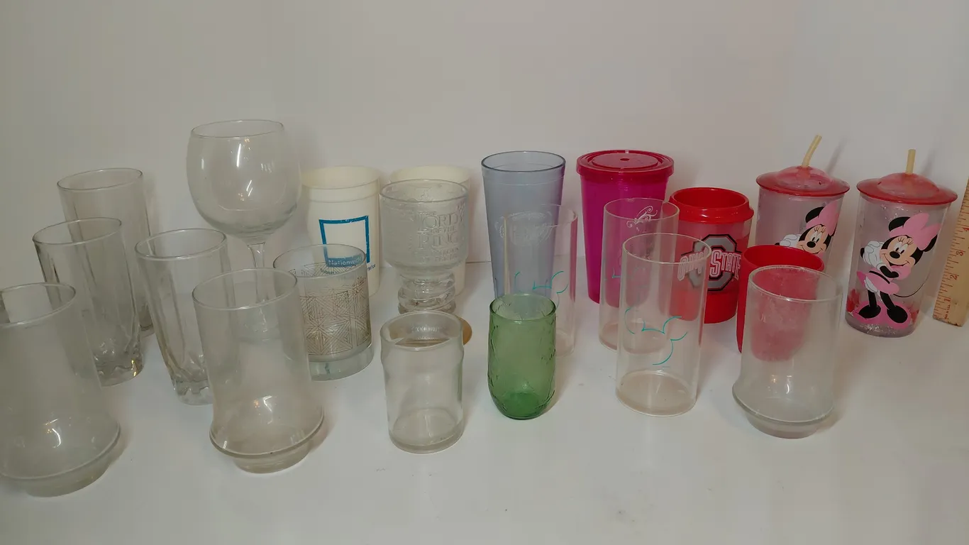 Glass And Plastic Cups