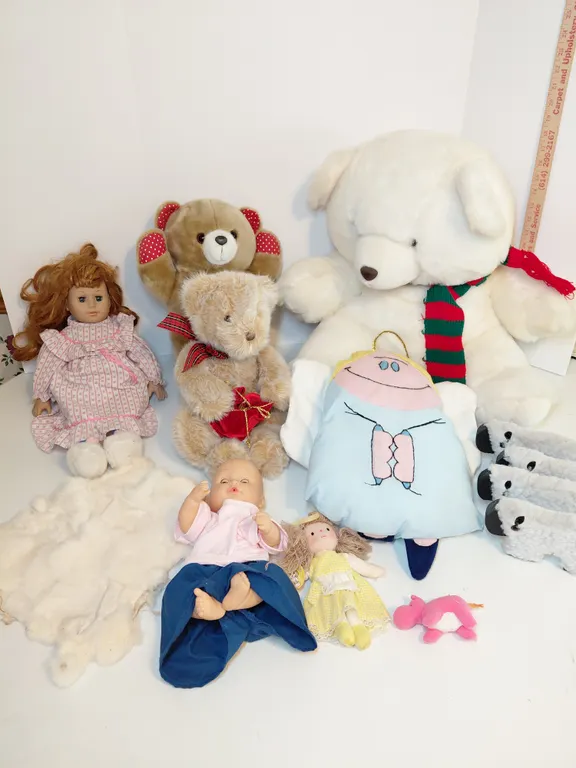 Stuffed Animals And Dolls