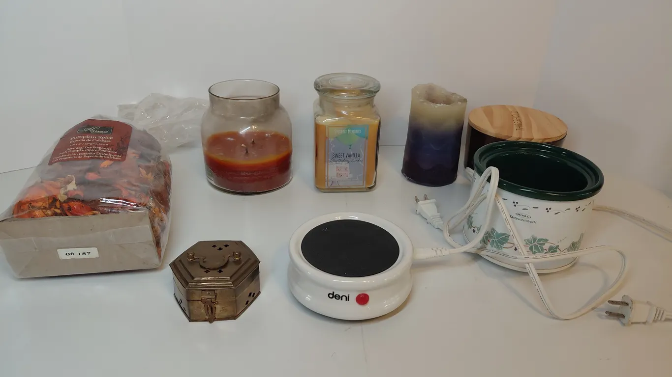 Potpourri Crock And Wax Warmer