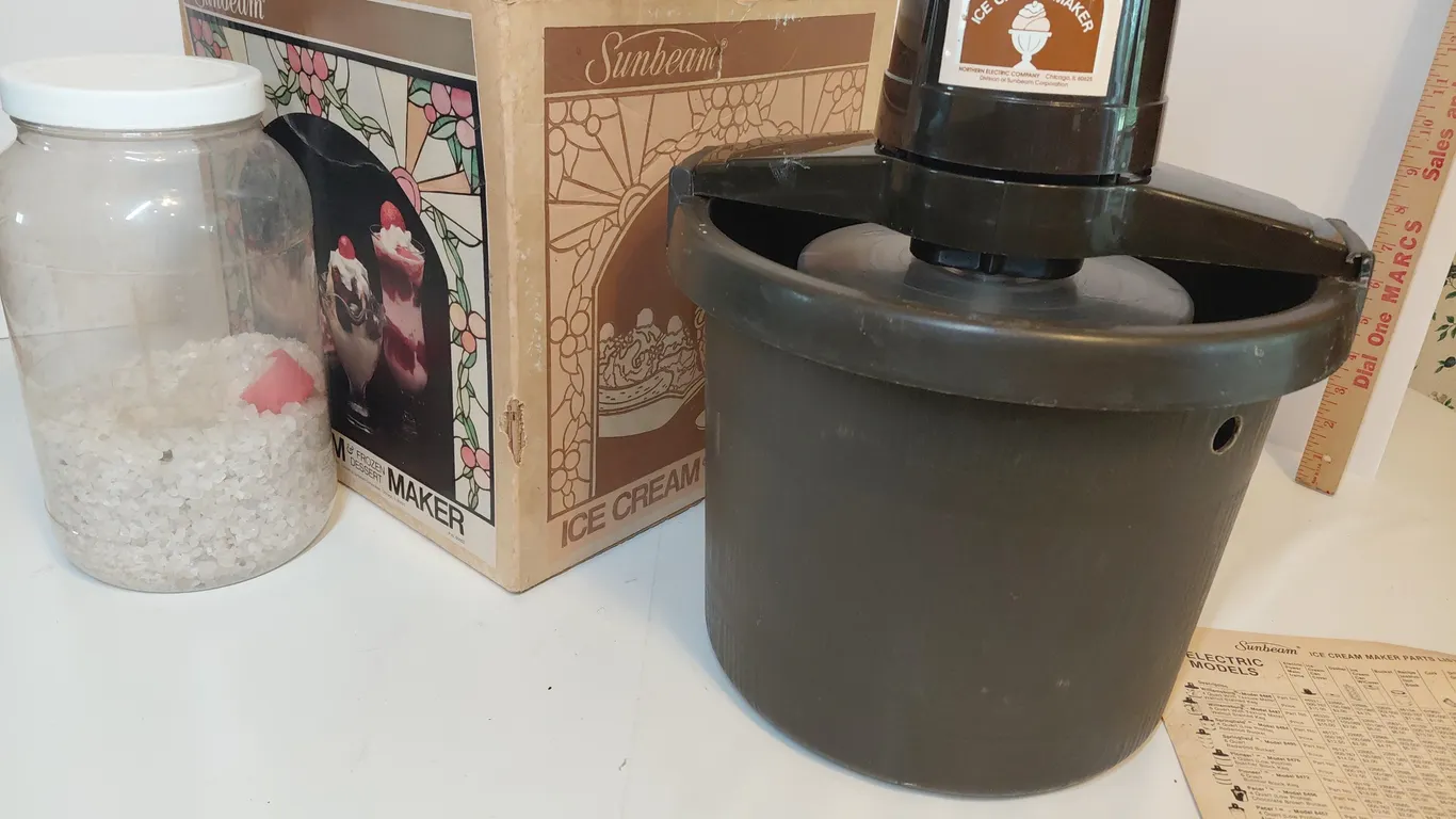 Sunbeam Electric Ice Cream Maker