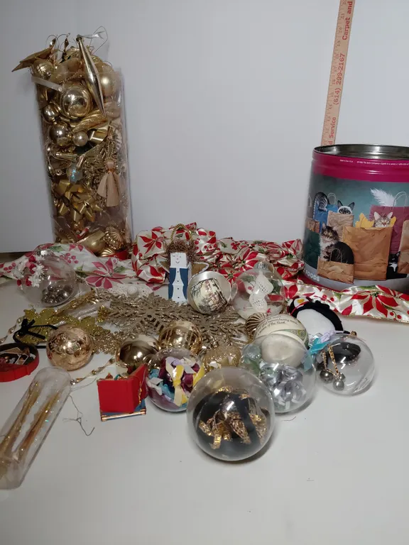 Christmas Ornaments And Bows