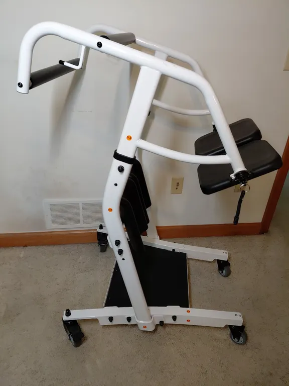 Sit To Stand Patient Lift And Mobility Device