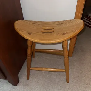 Amish made oak saddle stool