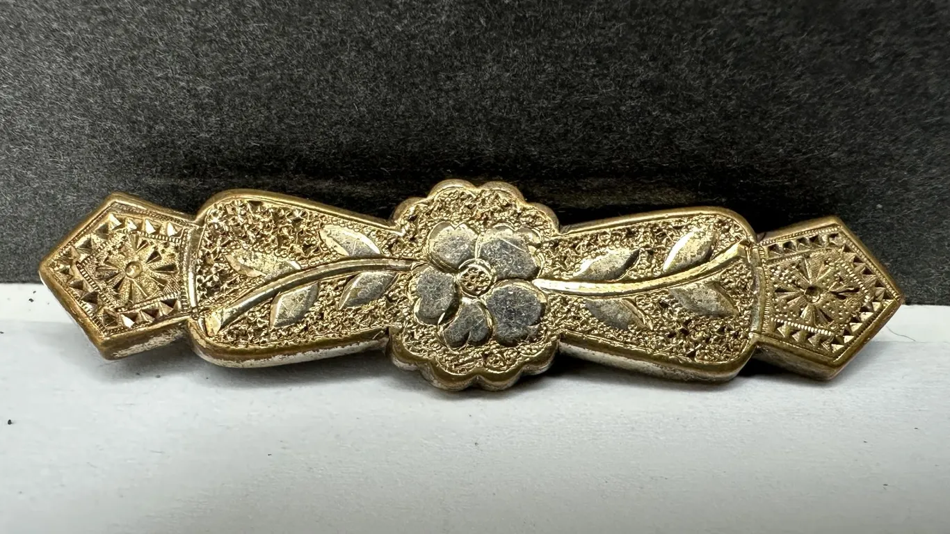 Antique Victorian 10K Gold Fill Floral Bar Pin 4.5 gms
