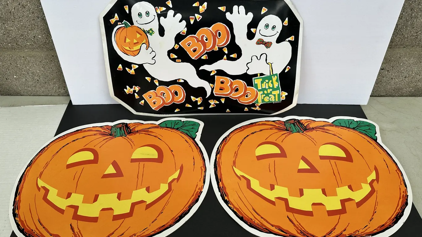 Vintage Jack-O-Lantern Pumpkin Ghost Halloween & Trick or Treat Placemats