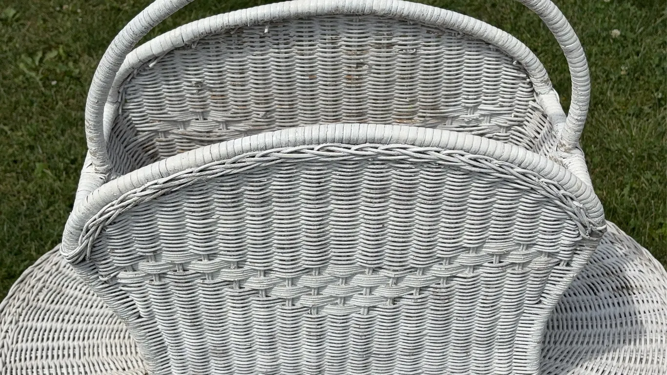 White Wicker Basket Type Newspaper Magazine Holder