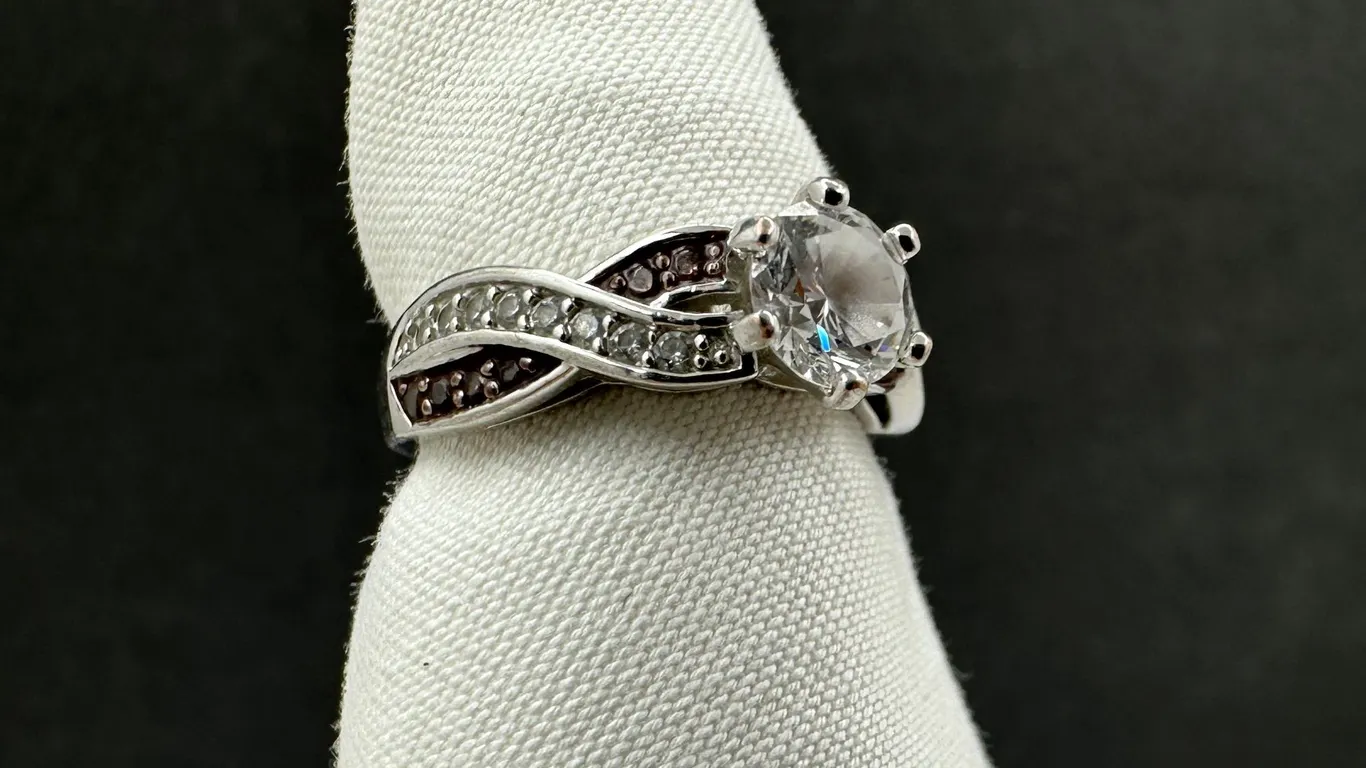 Danbury Mint Diamonisse Solitaire Mocha Twist Criss Cross Band Ring Sz 7.5