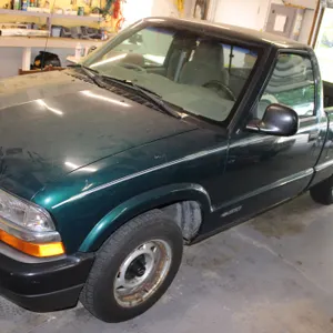 1998 Chevrolet S-10 Pickup