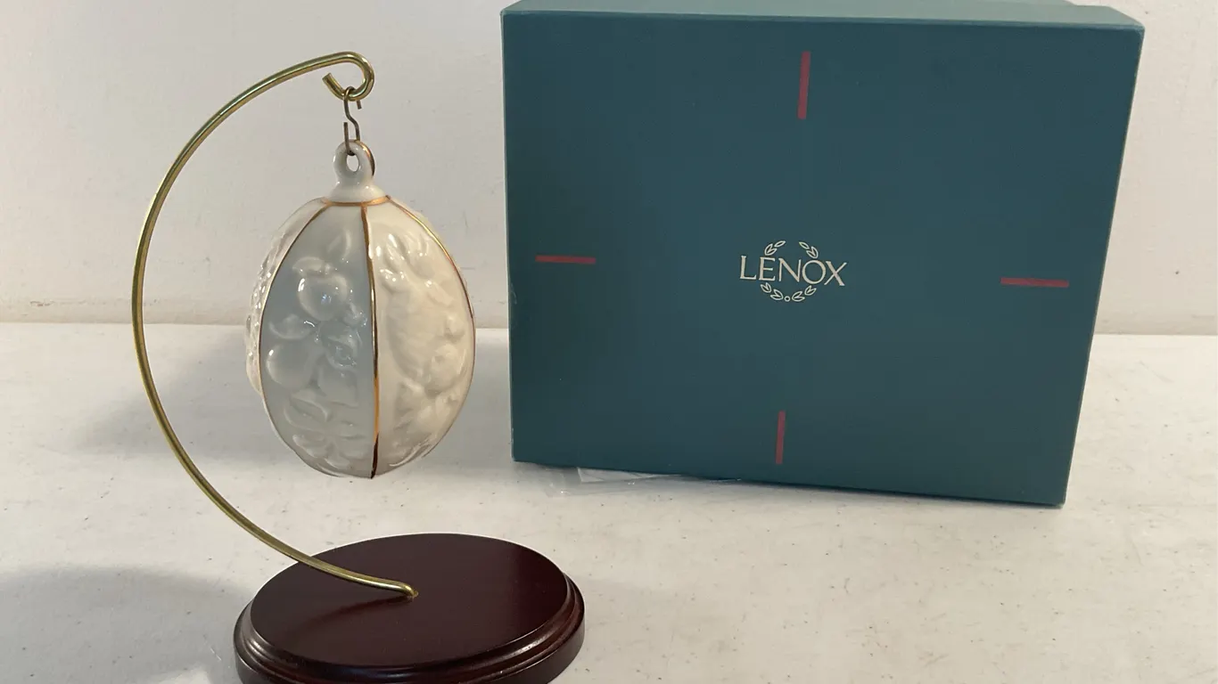 Lenox Porcelain Christmas Ornament with Display Stand & Original Box