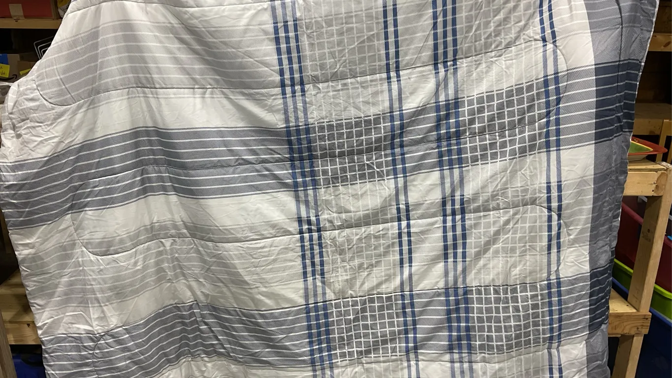 Huntington Home Queen Size Blue, Gray & White Plaid Comforter