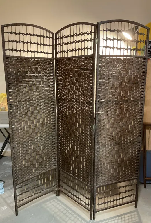 3-Panel Woven Wicker Folding Room Divider / Privacy Screen