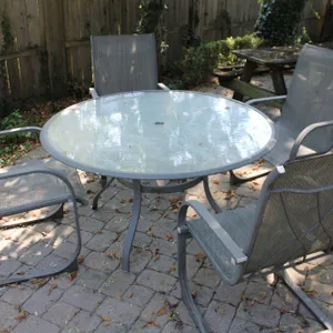 Outdoor Mesh Patio Set With Glass Table and 4 Chairs