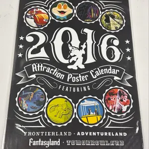 2016 Calendar Featuring Attractions from the 5 Disney Parks