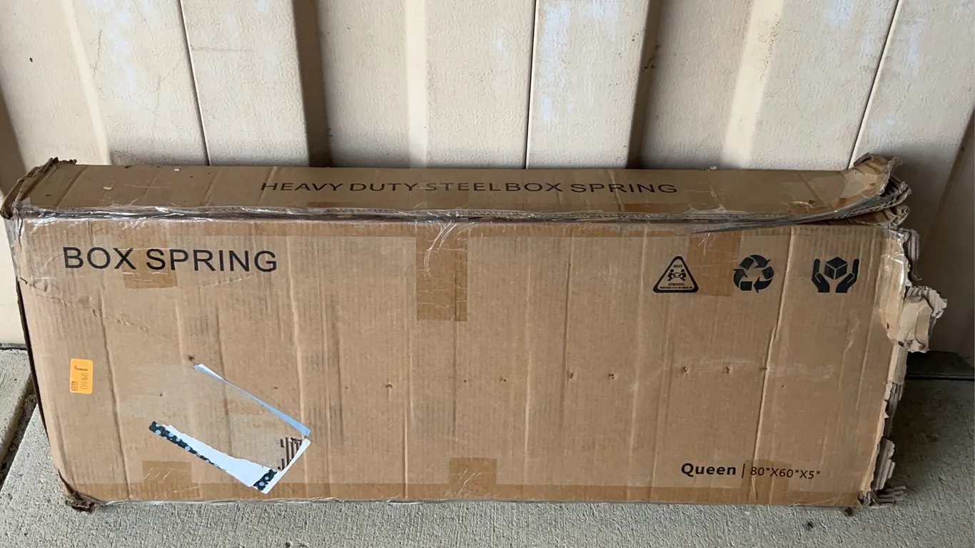 Queen Heavy Duty Steel Box Spring 80"X60"X5" Open Box/Believe To Be Complete In Box