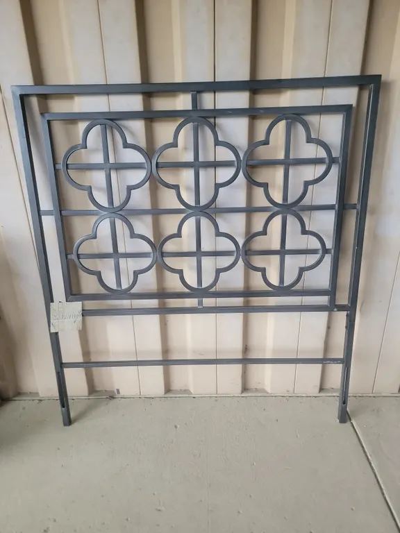 New Safavieh Metal Full Size Headboard 53.5"X59"