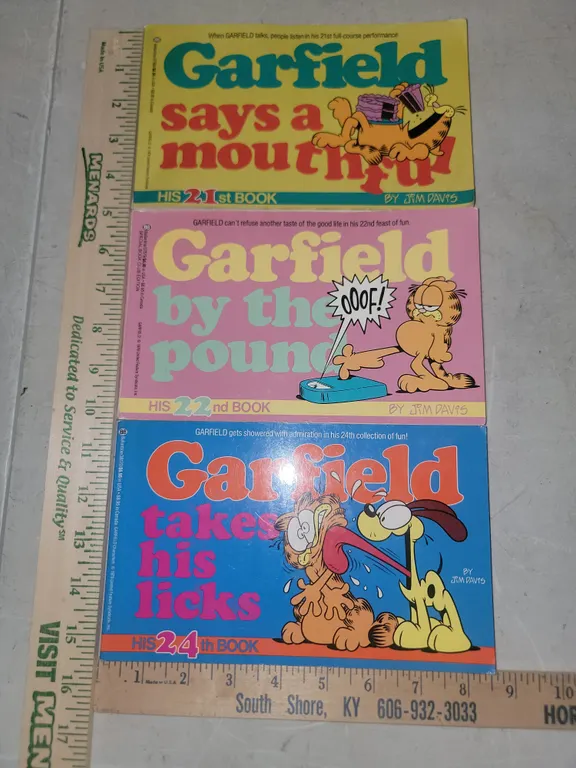 1991/93 Jim Davis Comic Books #21 Garfield Says A Mouthful, #22 Garfield By The Pound, & Garfield Ta