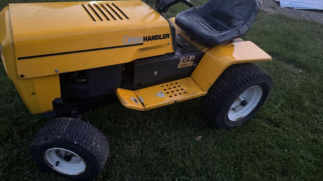 Garden tractor