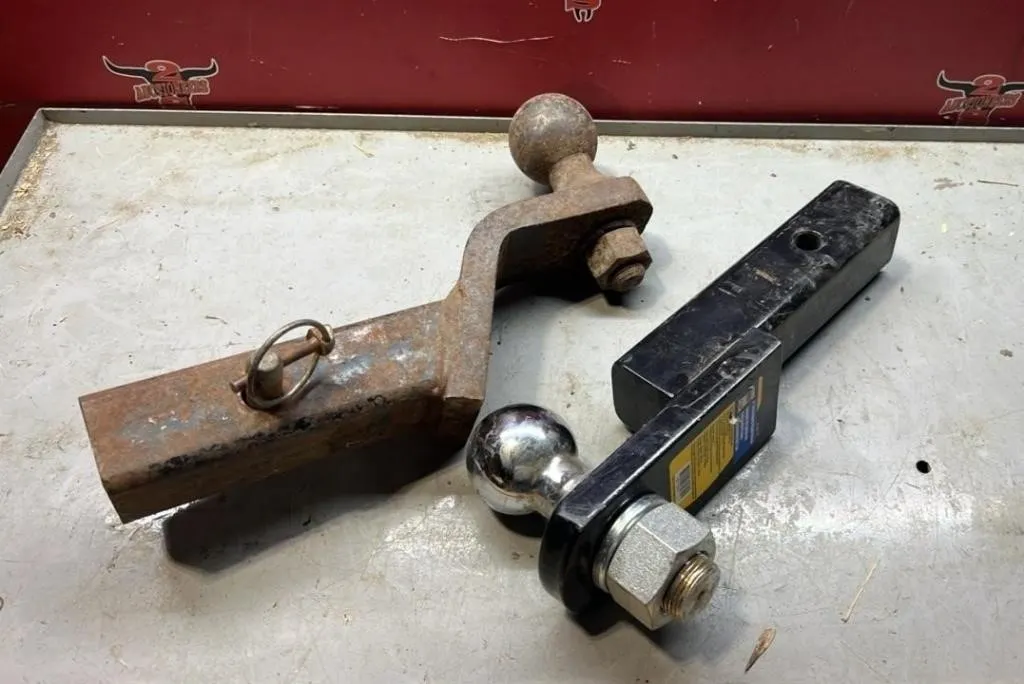 2 Trailer Hitches w/2-5/16" Balls
