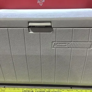 Coleman Cooler 27�Wx15�Dx16�H