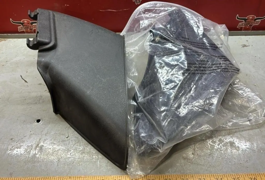 2 Generic Lawnmower Discharge Flaps.
