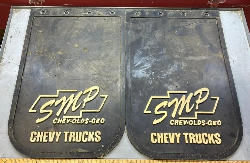 Heavy Rubber Mudflaps.