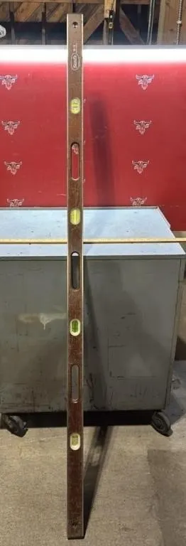 Level, 72"Long