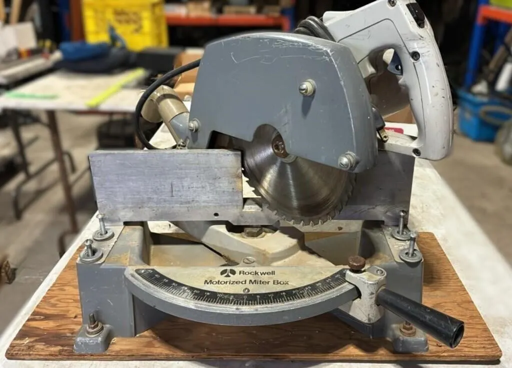 Rockwell 7� Mitre Saw.