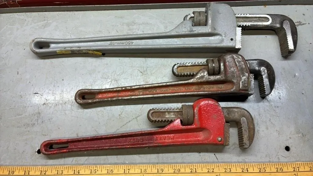 3 Pipe Wrenches.