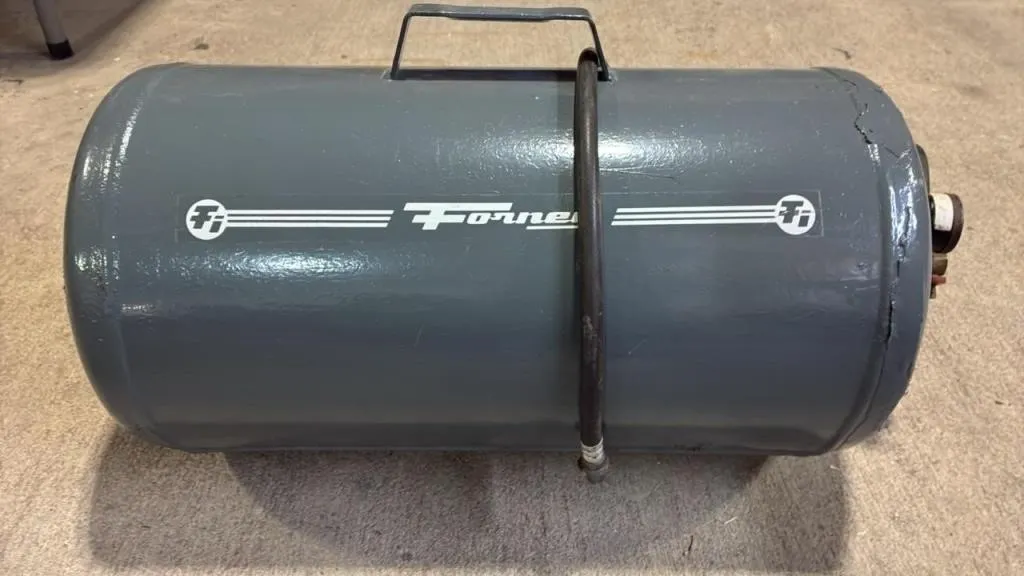 5 Gal Air Tank.