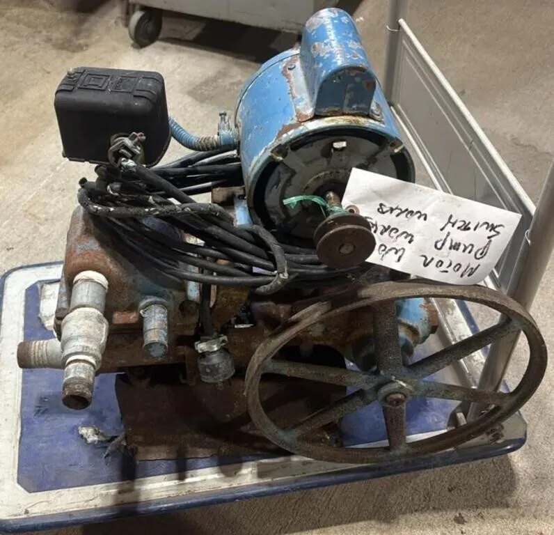 Vintage Belt Driven Piston Water Pump.
