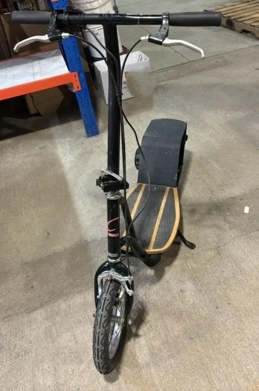 Currie Electric Scooter. No Charger.