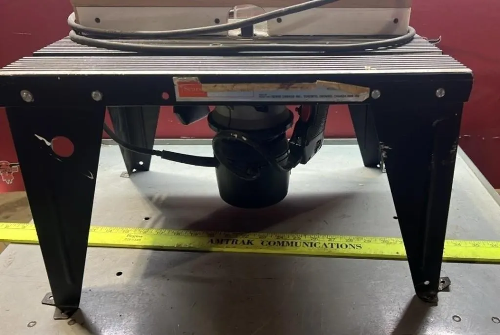Sears Router Table w/Sears/Craftsman Router