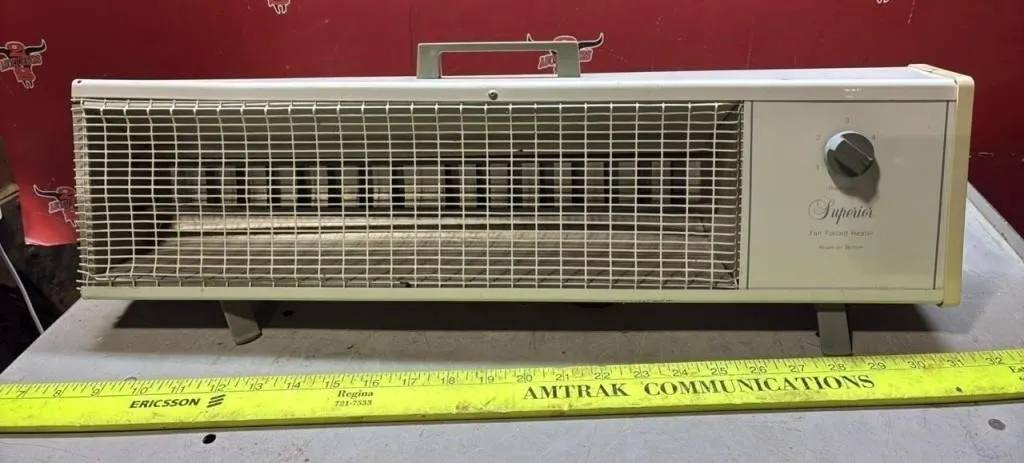 Electric Heater. Works, but dusty!!!