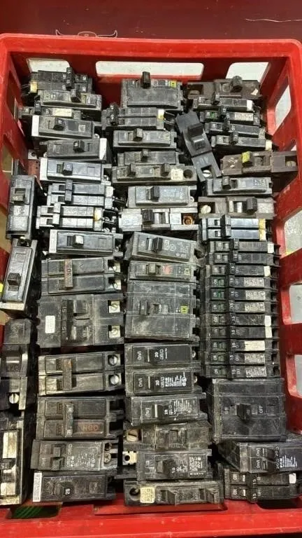 Quantity of Used Breakers.